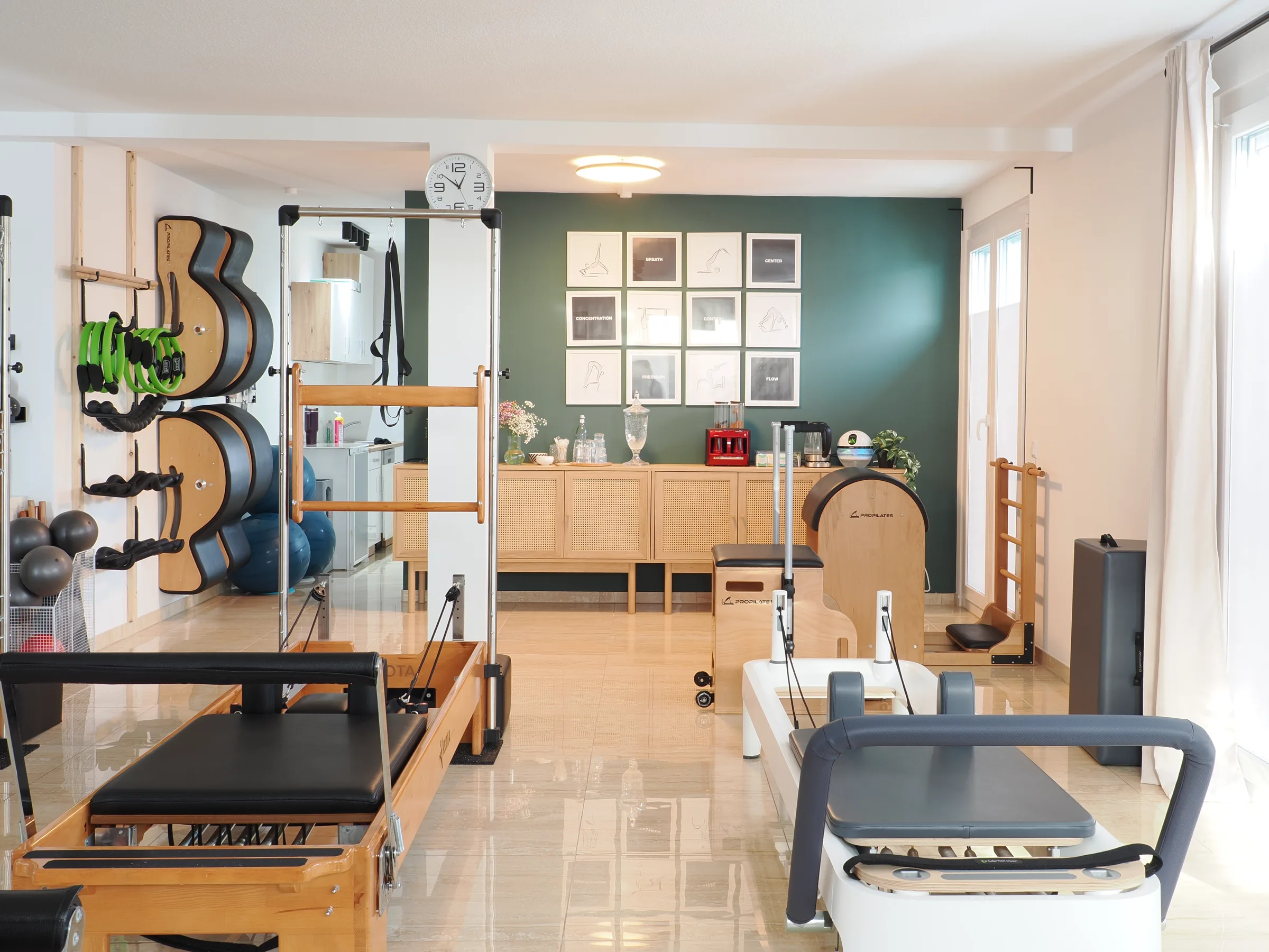 Ambiente und Geräte im BSR Pilates Studio